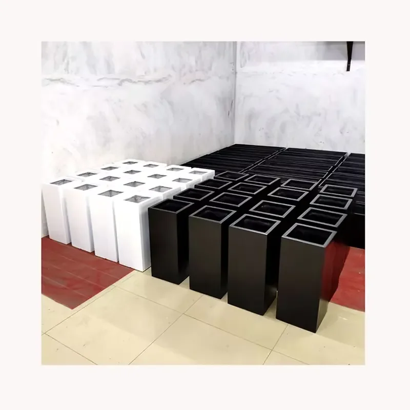 High Quality Black and White Square Flower Pot Decoration Indoor and Outdoor Fiberglass Flower Pot Box