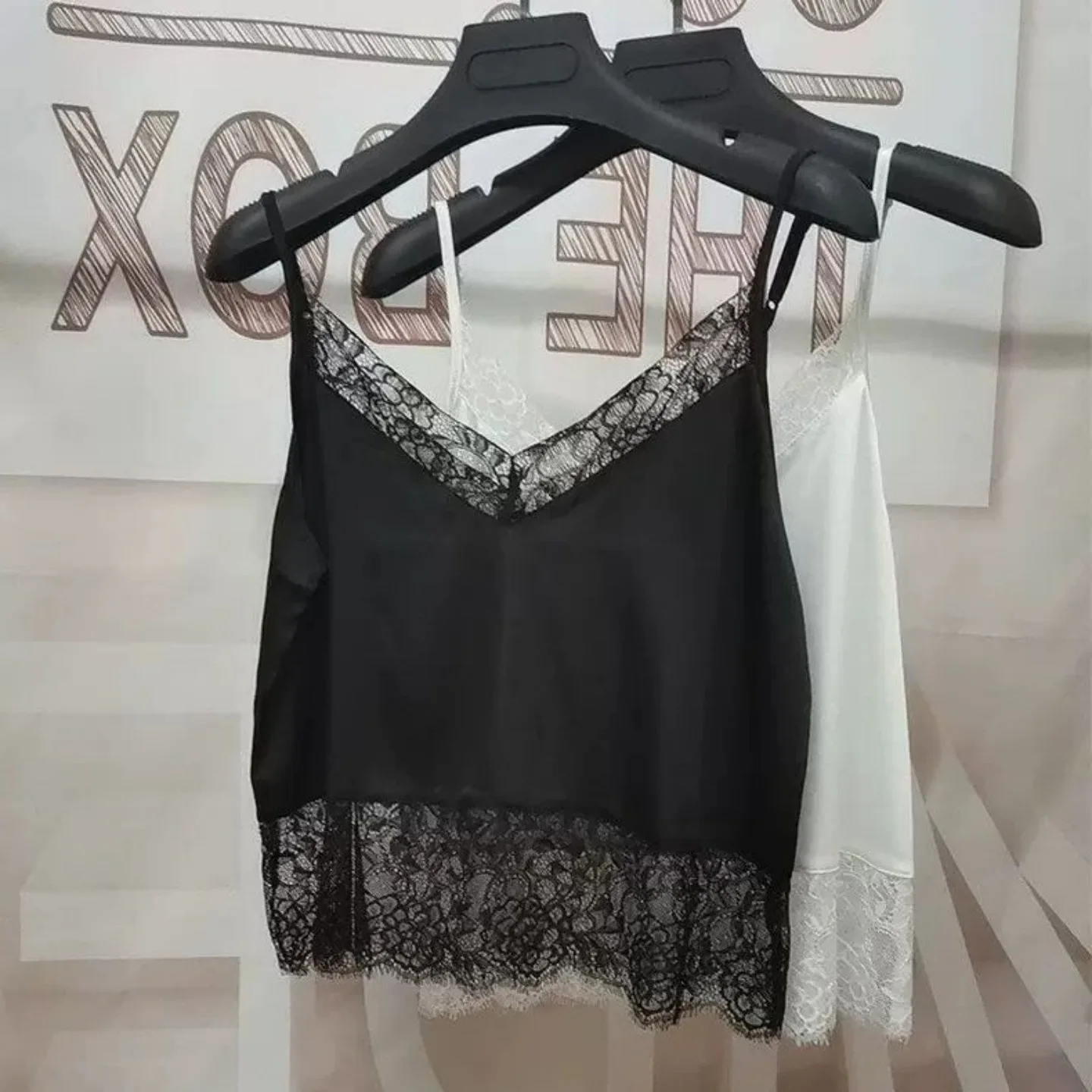 

Plus Size Ice Silk Lace Camisole V Neck Sleeveless Slim Fit Casual Top for Women Up to 300 Lbs