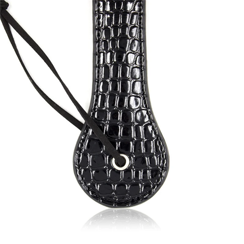 Paleta de cuero negro brillante para montar, raspadores Flogger, púas de 5,7 cm de ancho, espátula para montar, 32cm