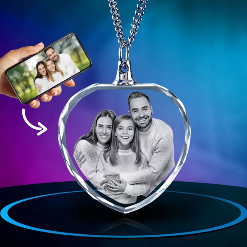 

Laser carved 2D white crystal pendant necklace pendant a photo portrait carved heart-shaped crystal necklace.