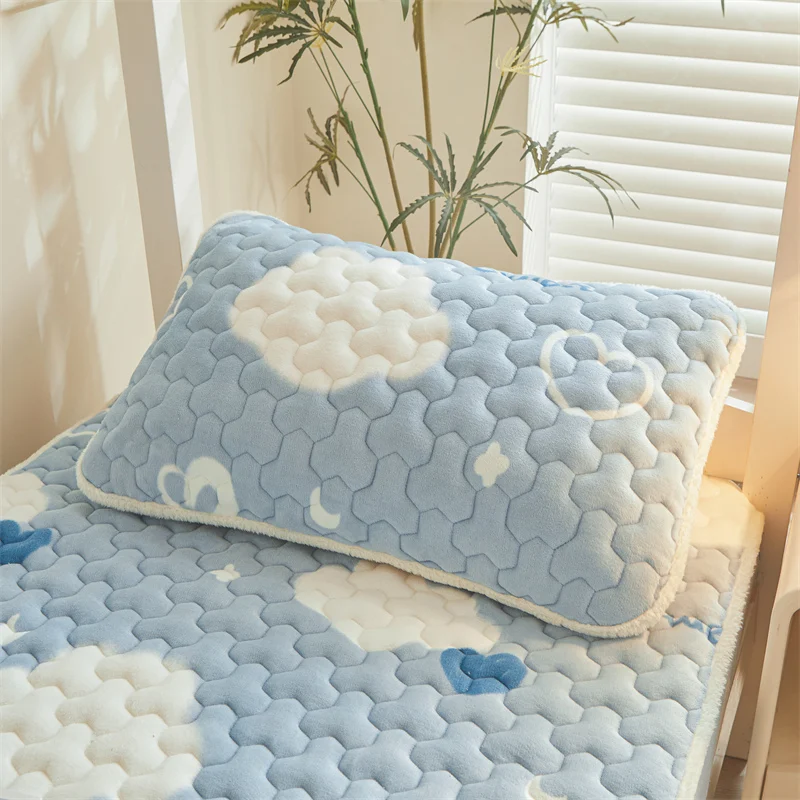 90/120cm Single Fitted Bed Sheet Soft Velvet Quilted Mattress Cover Winter Warm All-inclusive Children Mattress Protector Cover