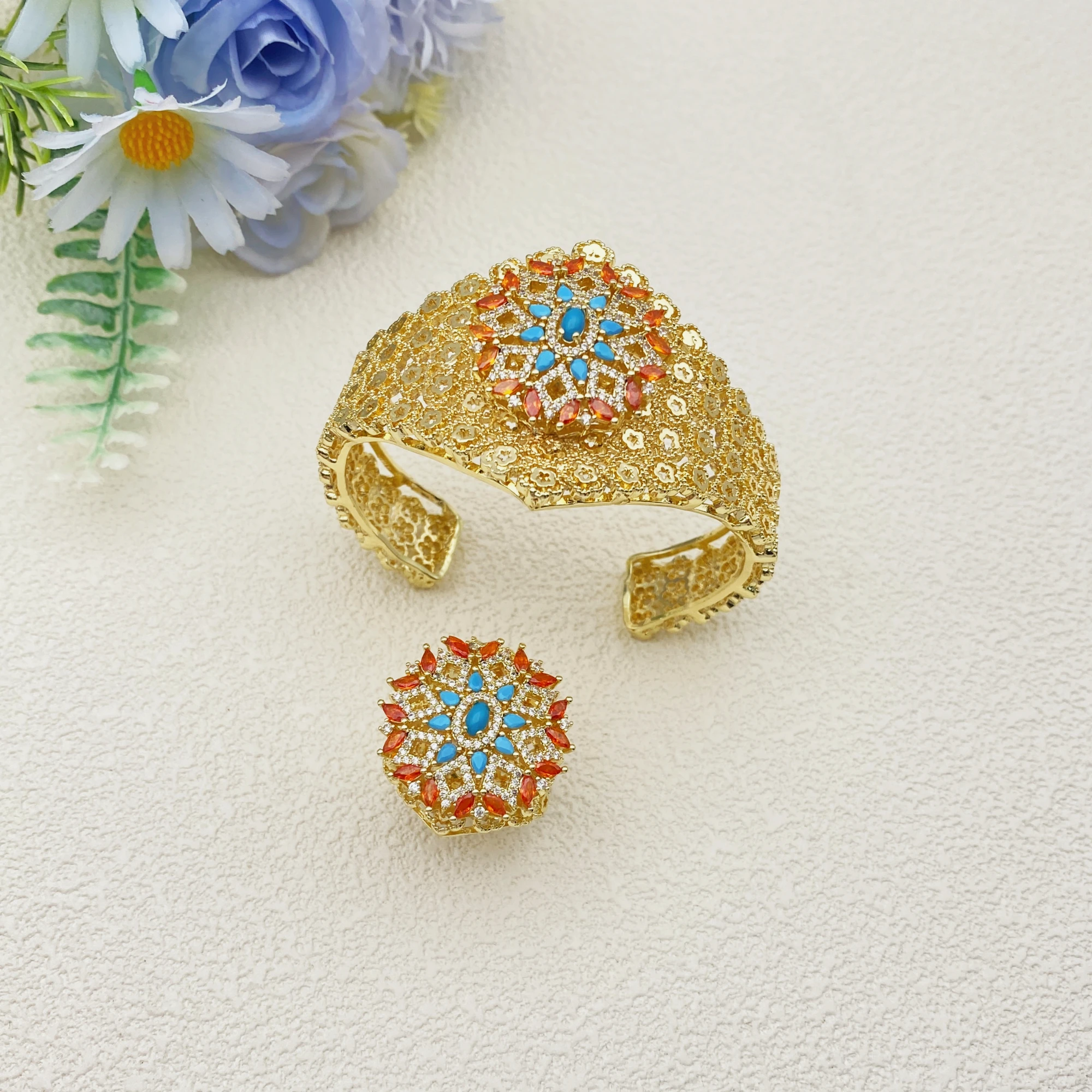 flora-minimalista-ottone-placcato-oro-zircone-set-da-donna-bracciale-anti-ossidazione-e-anello-stile-quotidiano-nigeria