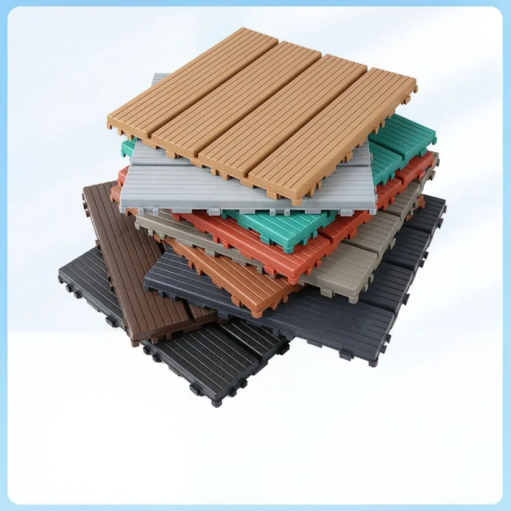 Waterproof Plastic Modular Decking Tiles Interlocking Flooring For Balcony Patio Garden Easy Setup Wood Grain Design
