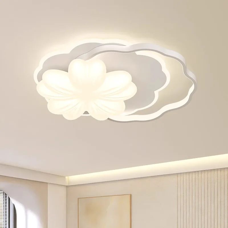 High-end Flower Study Ceiling Lamp Retro Bedroom Light Nordic Cream Wood LED Ceiling Light Simple Fashionable Lighting Fixtures