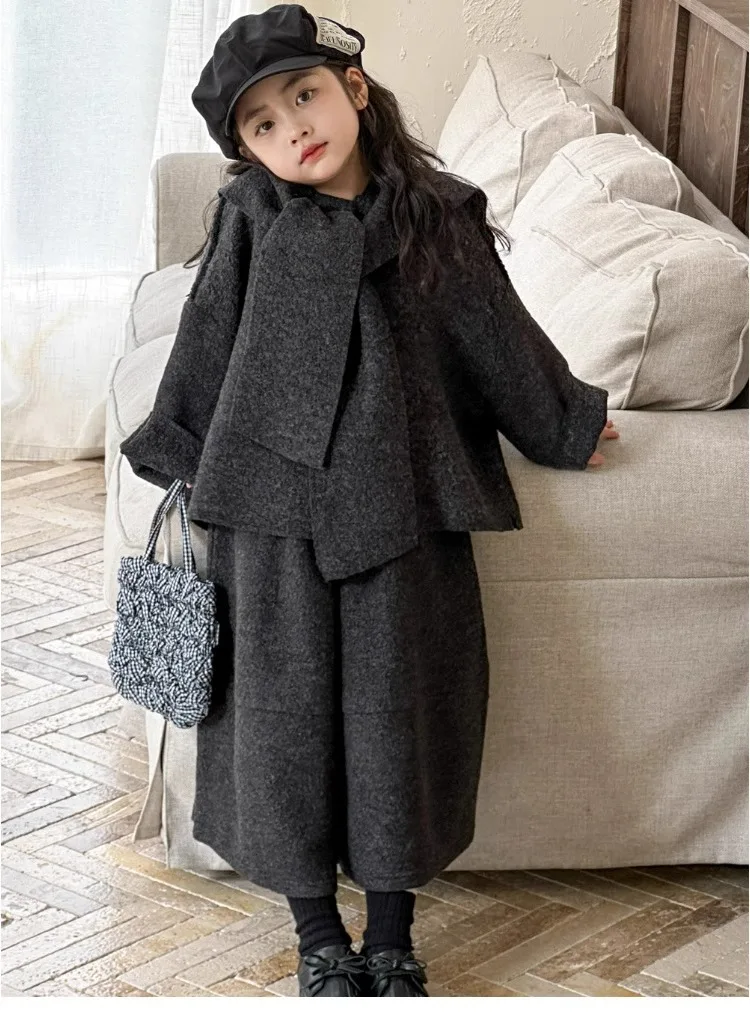 Girls Gray Autumn and Winter Suit 2024 New Style Children Woolen Hoodie Wide-leg Trousers Cape Three-piece Set Fashion Clothes