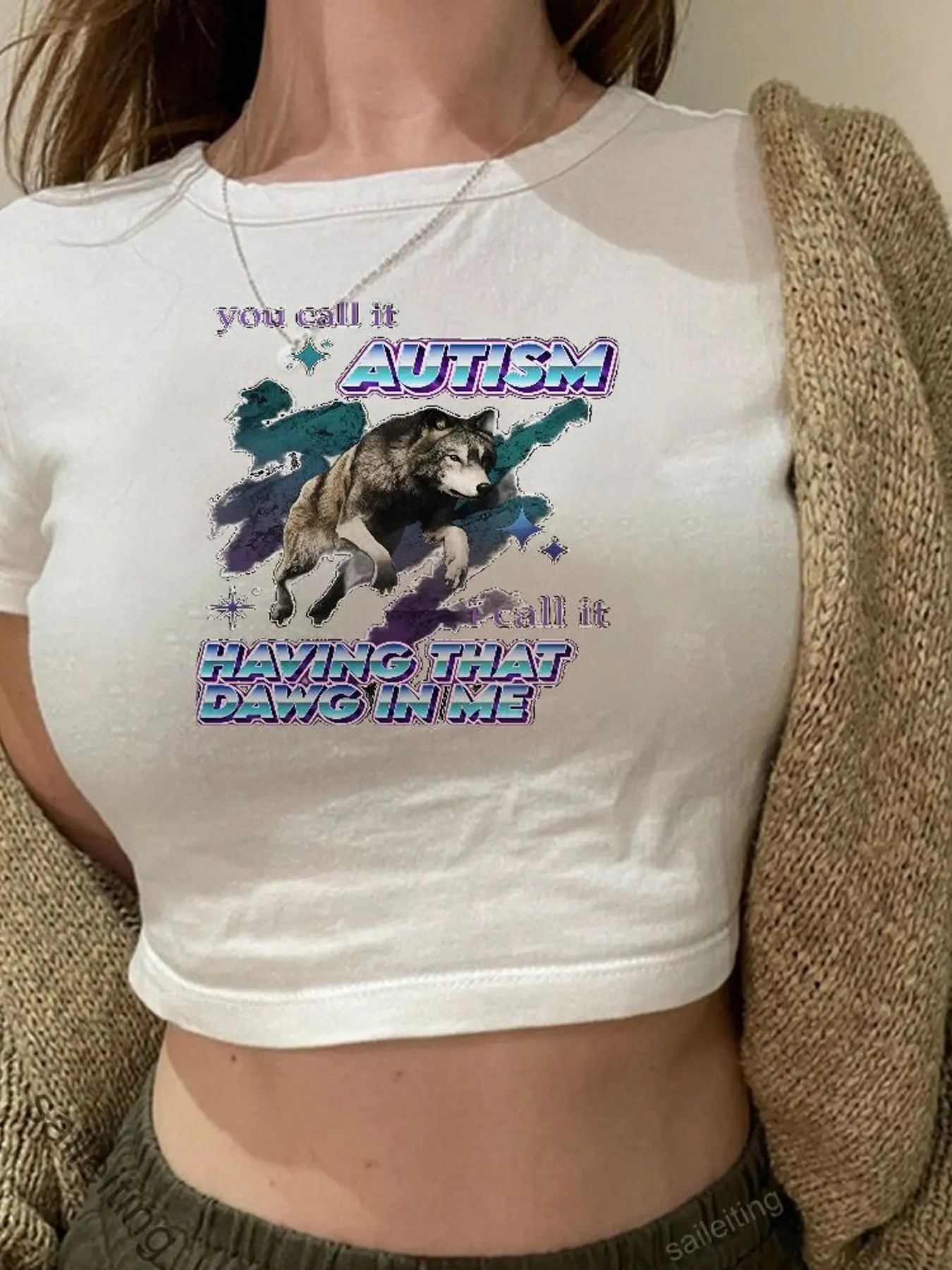 Women's White Cropped T-Shirt Autism Awareness Graphic Print Wolf Design Y2K Streetwear Aesthetic Short Sleeve Tee