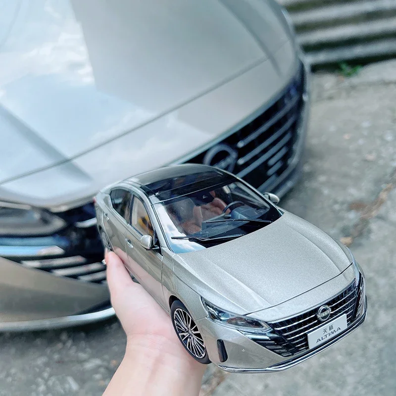 Diecast 1/18 Scale Nissan Teana Alloy Model Car Nissan Play Vehicles Altima Car Model Toys for Boys