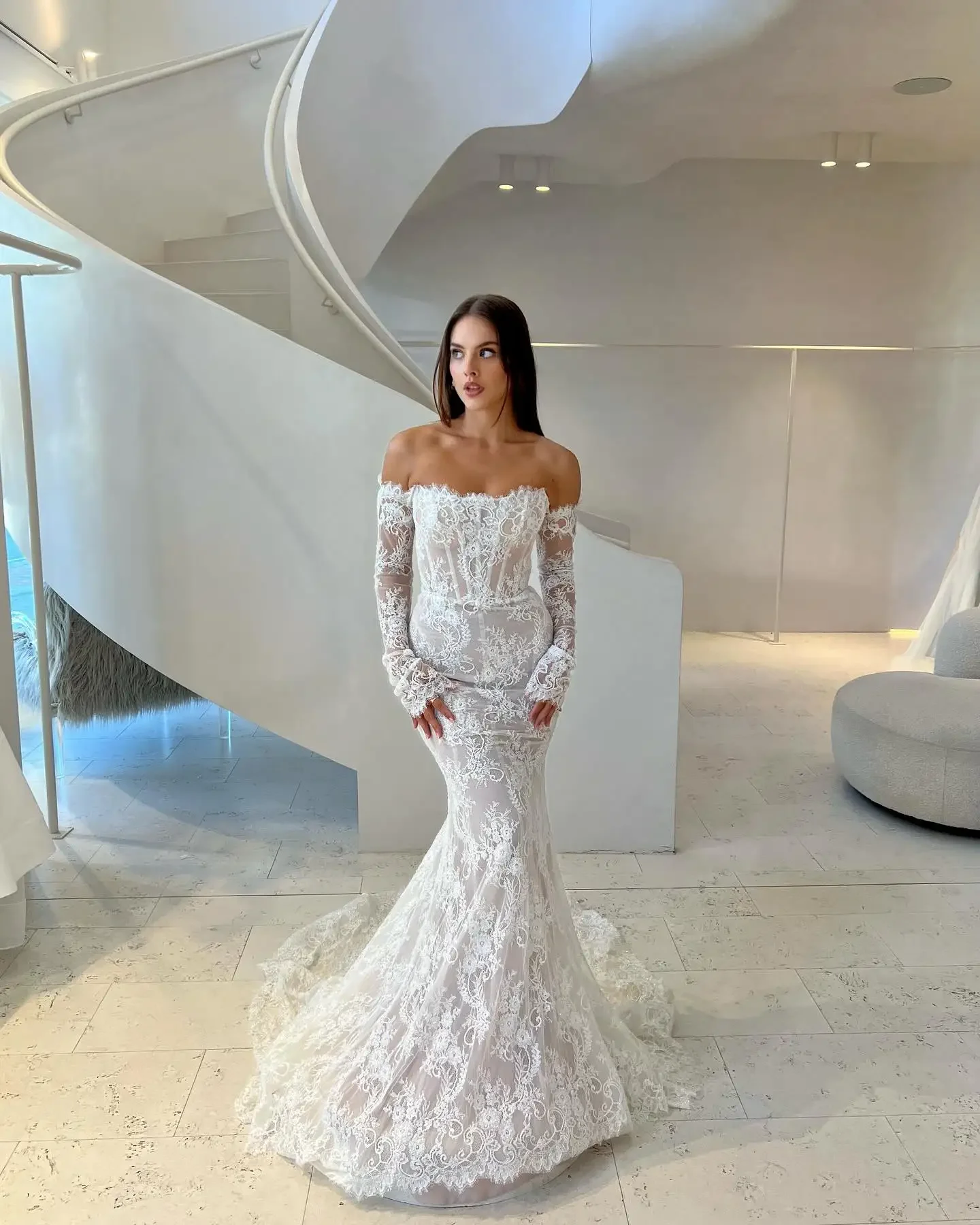 

Sexy See Through Back Mermaid Wedding Dresses Long Sleeves Lace Applique Sweep Train Bride Gown Vestido De Novial Customized