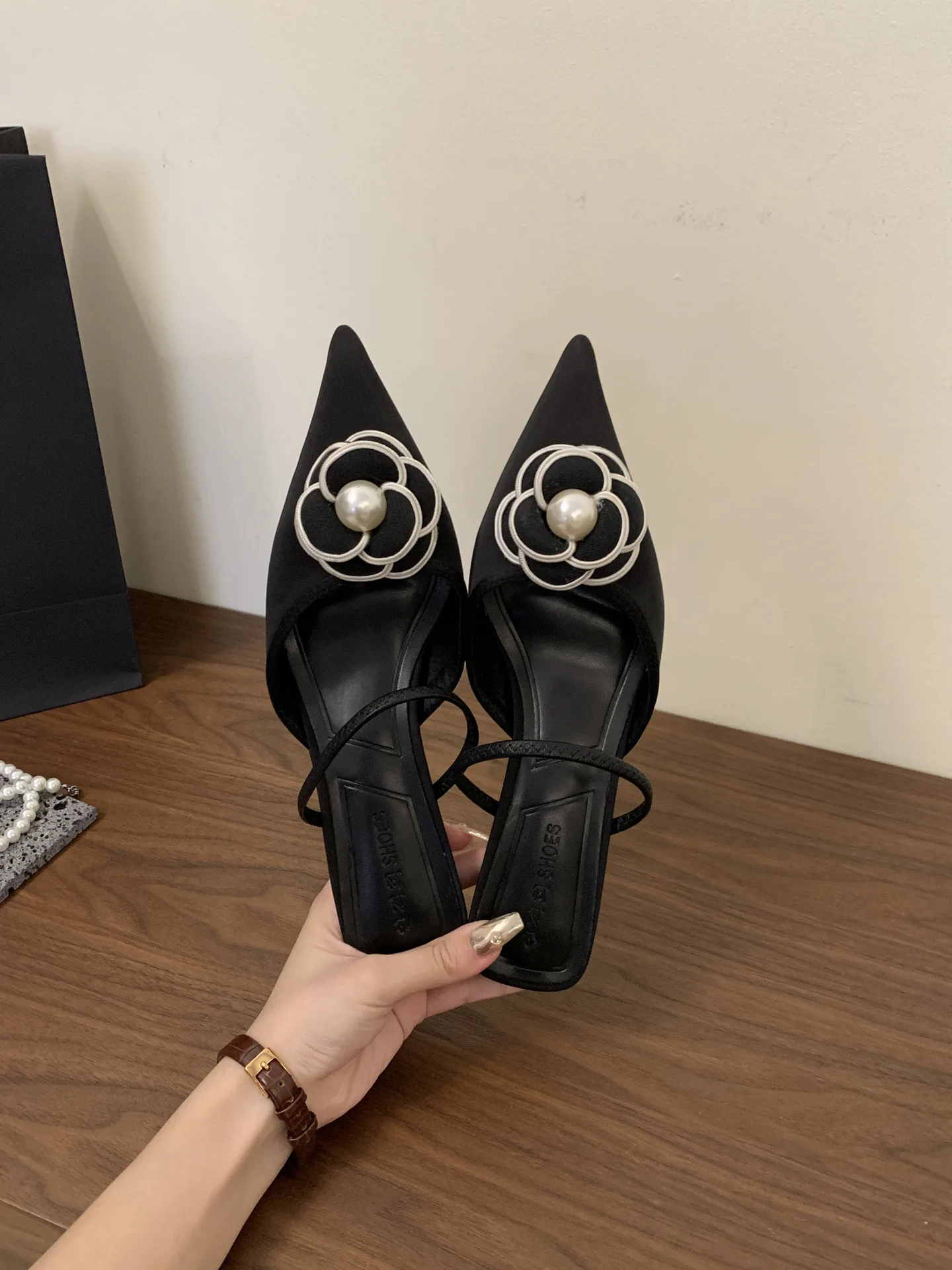 Luxury Designer Flower Pointed Toe High Heels Women Sandals Female Summer Elegant Fashion Pumps Woman Flower Mule Slippers Women