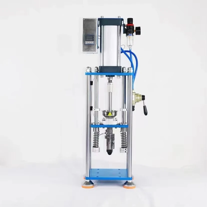 

Небольшая ручная вертикальная настольная машина для литья под давлением для производства мелких пластиковых деталей