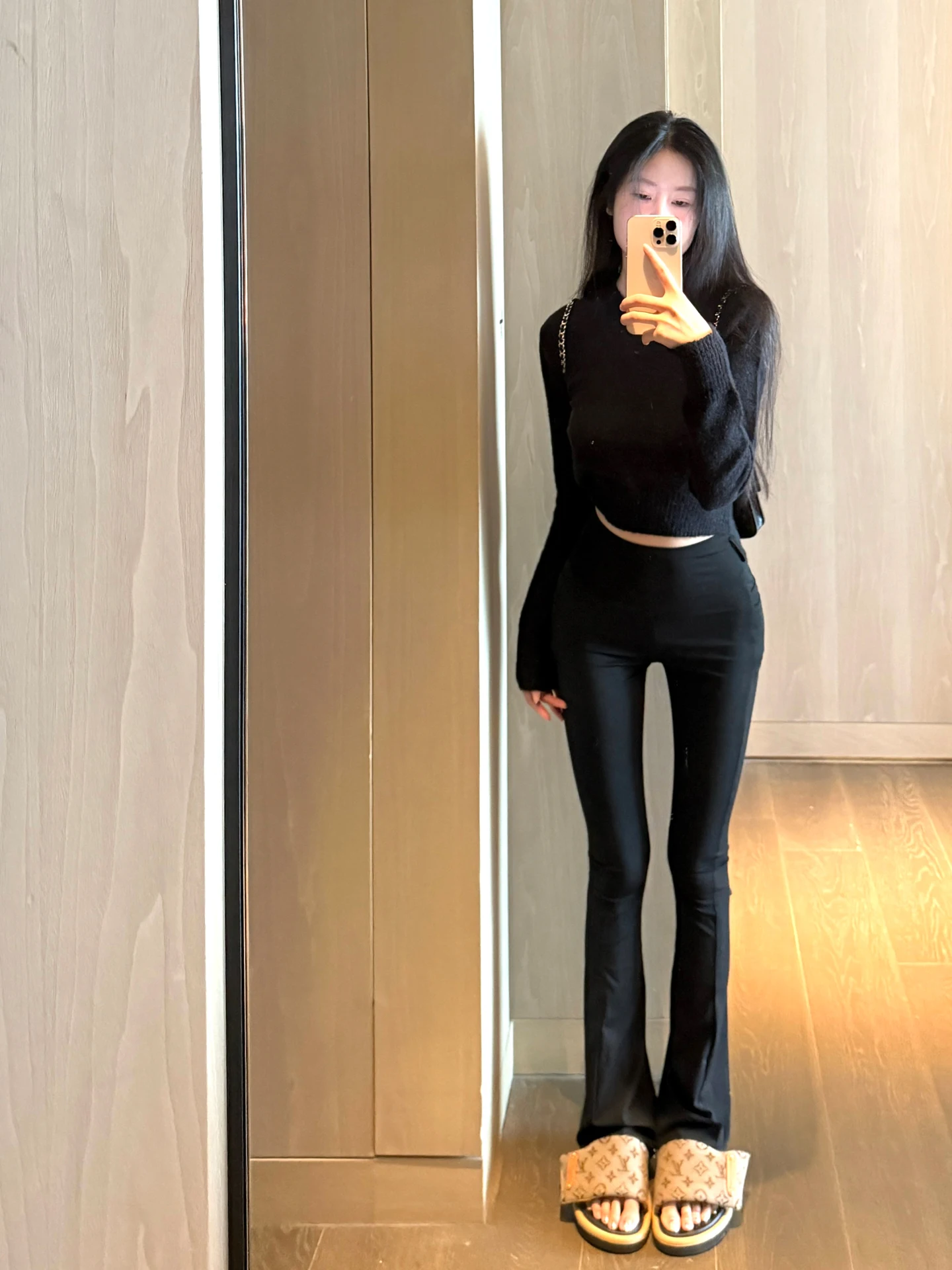 

Корейский вязаный свитер Matou с эффектом омоложения, двухцветный, с V-образным вырезом, женский, высококачественный, свободный крой, повседневный трикотаж