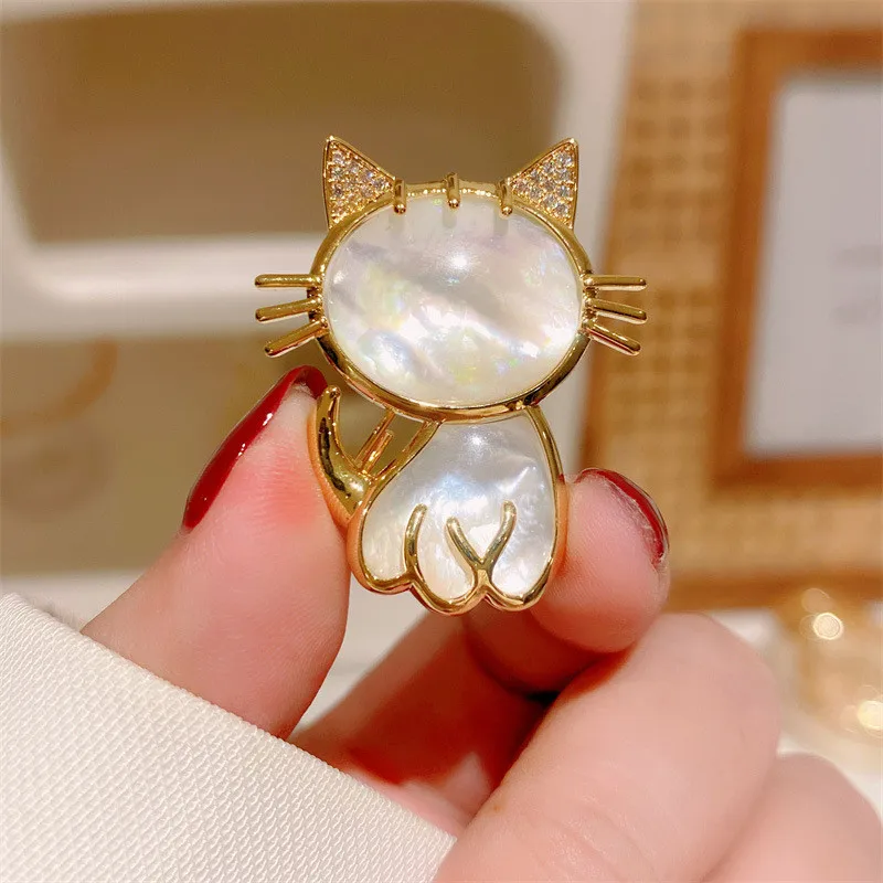 CC Cute Pins Natural Shell Cat Shape Brooches Korea Style Coat Pin Mini Sweater Brooch Valentine's Gifts High-end Decorate B222