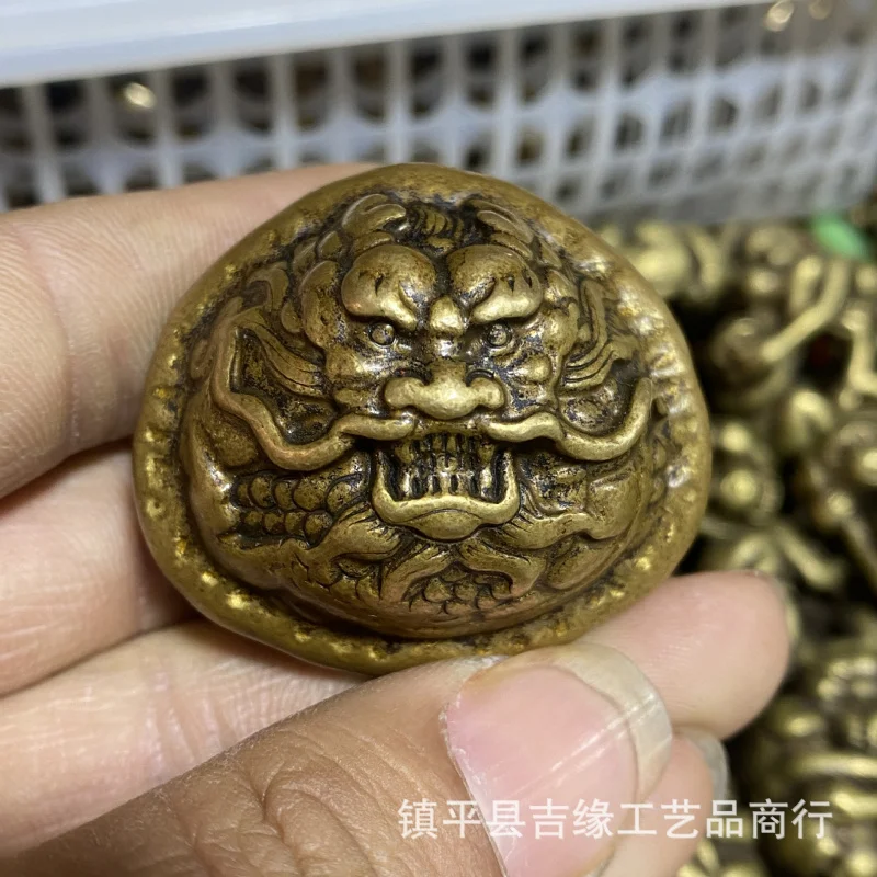 Brass walnut ornament, dragon head design, solid brass hand piece, fitness ball, copper walnut