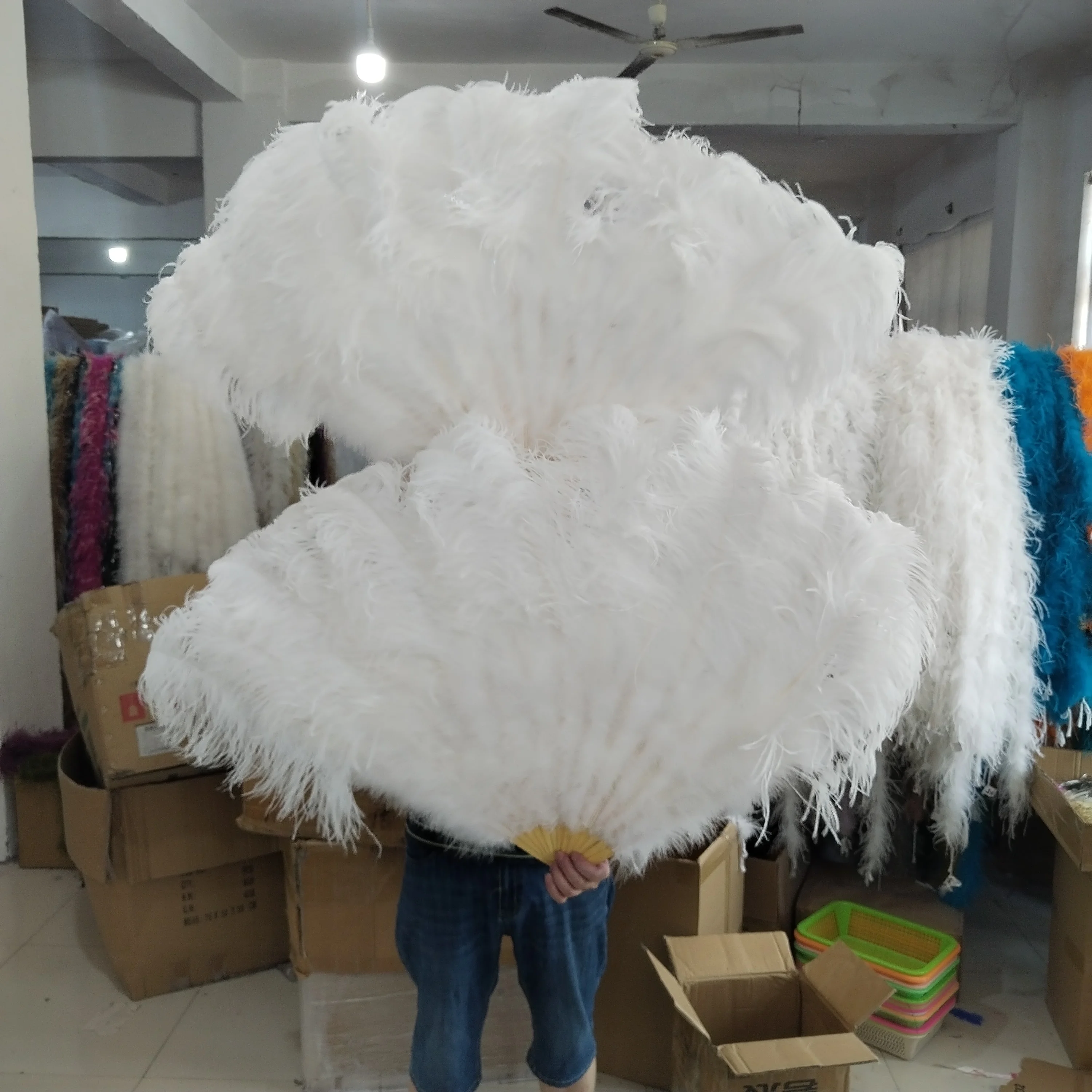 

13 Bones White Ostrich Feather Fan Held Folding Colorful Fan for Performance Dance Fans Stage Carnival Show Props Customized