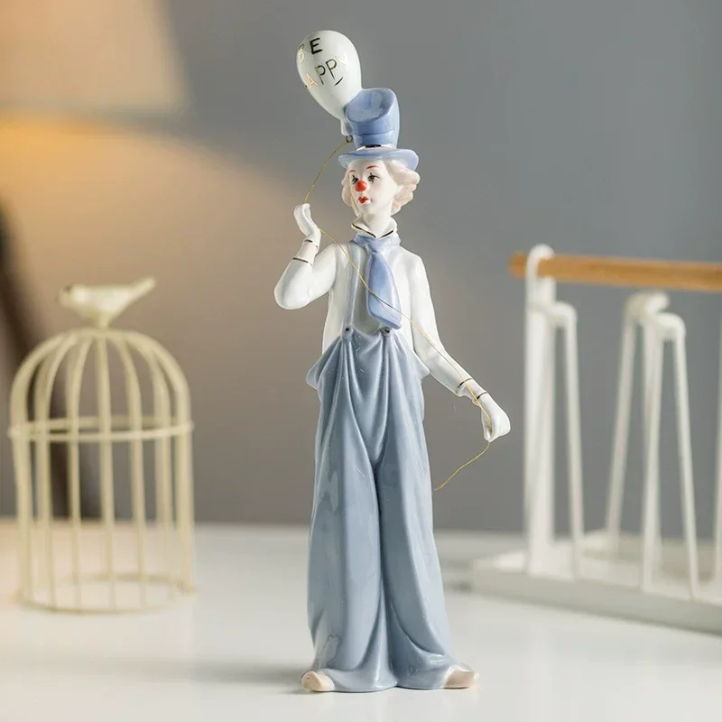 Nordic Retro Funny Comedy Circus Ceramic Clown Character Ornament Home Room Statue Decoration Office Desk Scullpture Accessories
