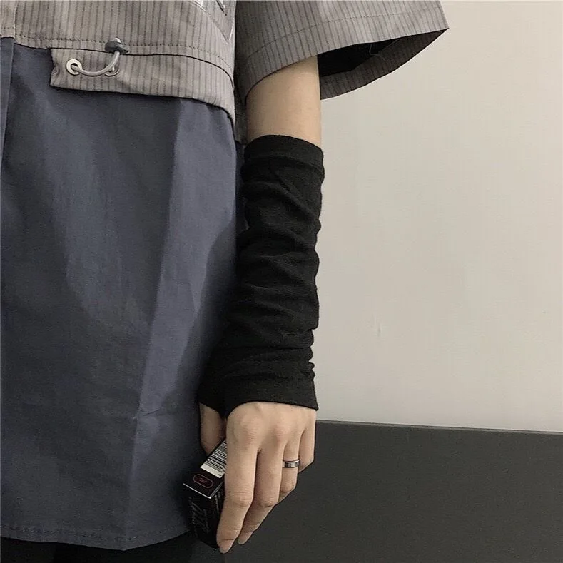 

Black Split-Finger Hand Sleeves Men's Style Harajuku Wind Resin Fingerless Gloves Unisex Fashionable Arm Covers for Youth