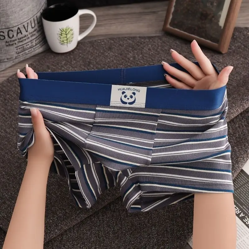 New High-end Pure Cotton Pants for 25 To 35 Years Old Striped Sexy Sporty Checkered Antibacterial Men's Pants Underwear Shorts