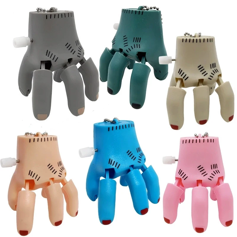 Novelty Simulation Chain Break Hand Stitching Clockwork Crawling Ghost Hand Tricking Adult  Funny Toy