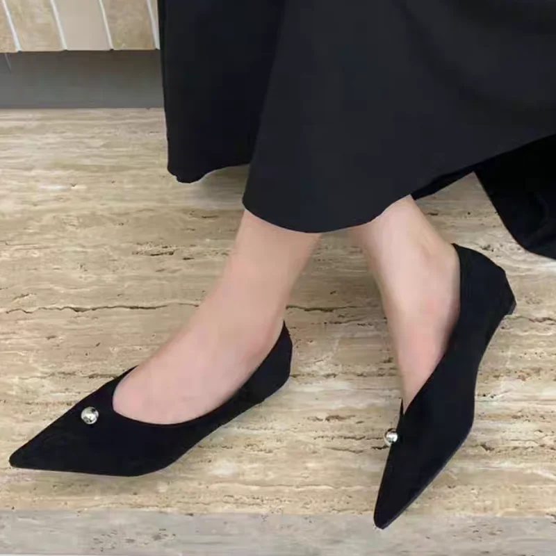 Металлические модные женские туфли-лодочки из флока, шлепанцы, женская обувь с острым носком на низком каблуке, элегантные женские туфли на каблуке на мелком каблуке