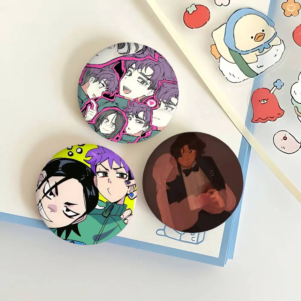 كوريا S-SquidS لطيف GameS شخصية شارات الكرتون التلبيب دبابيس دبوس الصدر شارة المشجعين الحلي يعرض الناس على ظهره الزينة #6