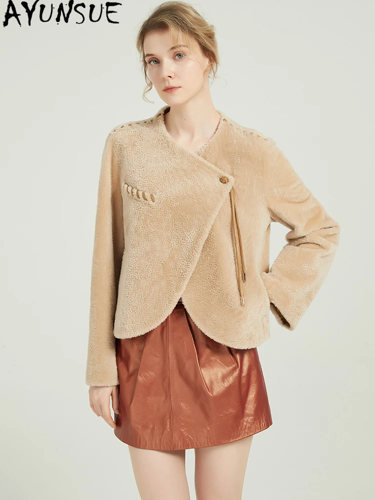 เสื้อโค้ทขนแกะแท้ AYUNSUE สำหรับผู้หญิง เสื้อผ้าฤดูหนาว สไตล์สตรีทแวร์ ขนแกะแท้ หนังแท้ แจ็คเก็ตผู้หญิง รุ่นใหม่ล่าสุด ประจำปี 2025