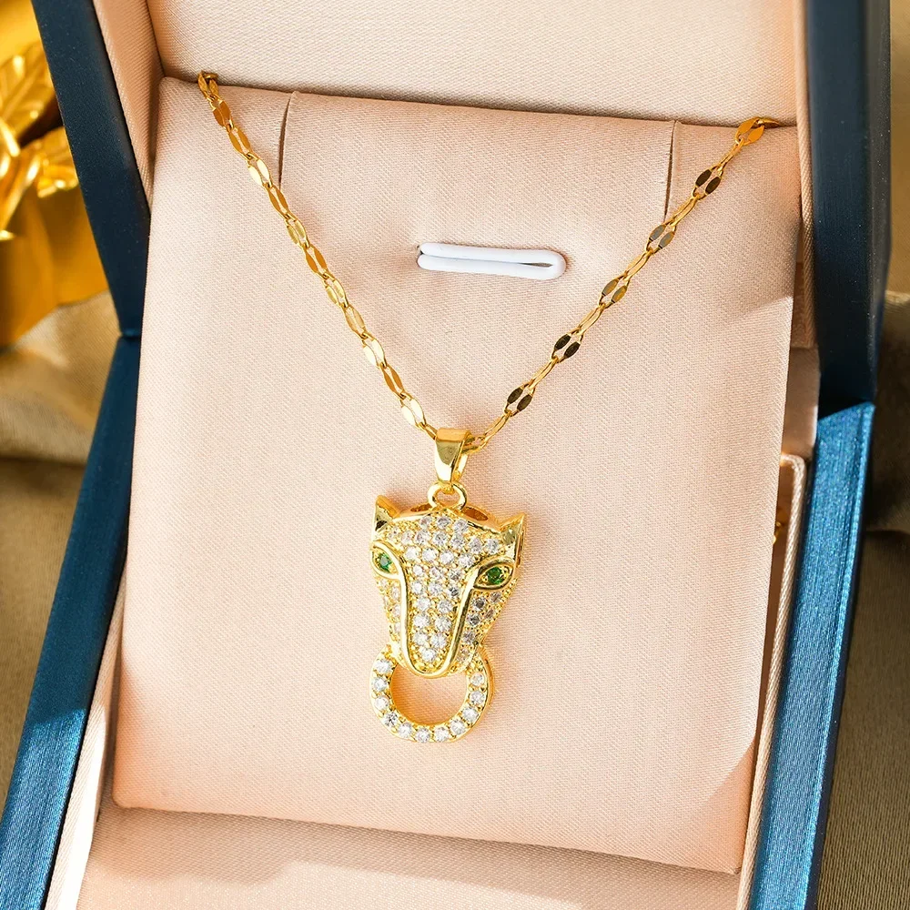 2025年、頑丈な女性用銅製ネックレスにわずかに本金メッキが施され、Instagramで絶妙で人気です。