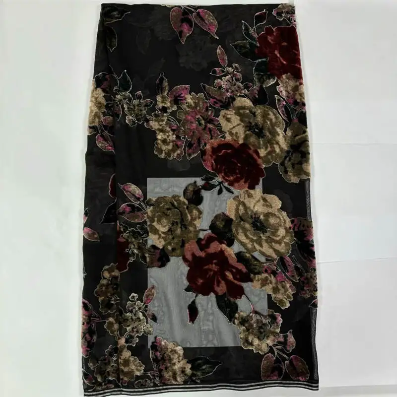 2023 Latest Design High Quality Embroidery Pprinted Velvet Silk Fabric Sewing Textile Material 5 Yards.LX3.12