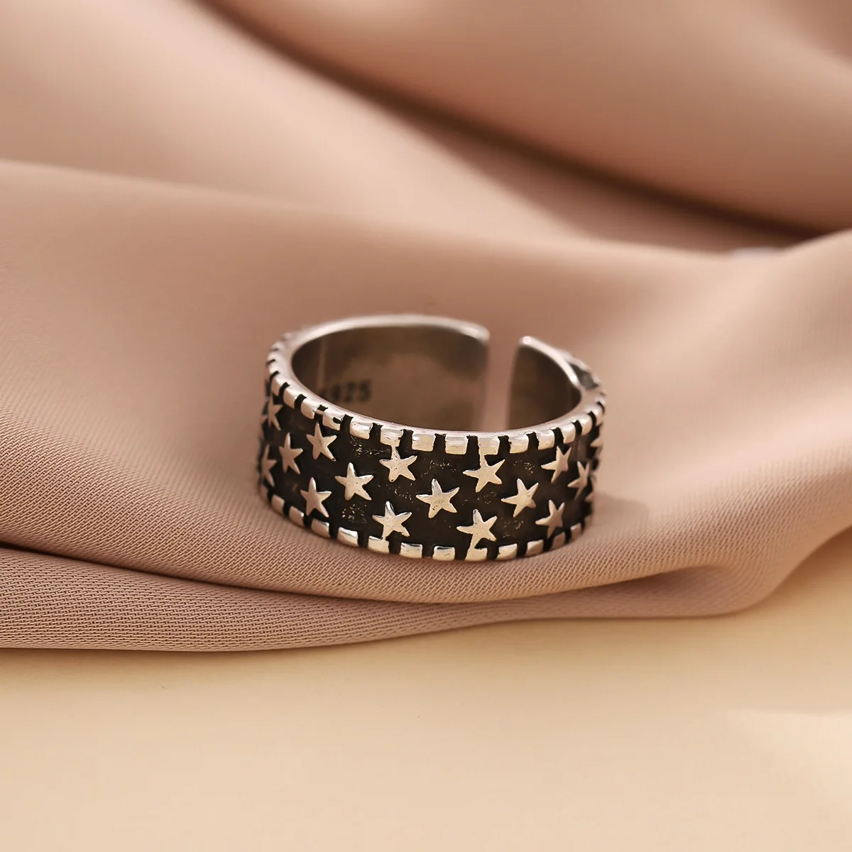 Fashion Personality Retro Stars 925 Sterling Silver Jewelry Five-pointed Exquisite Women Gift Opening Rings R123