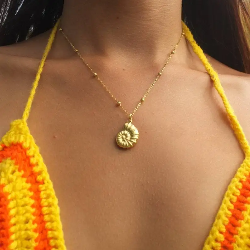 

Fashion Conch Pendant Necklaces For Women Gold Color Stainless Steel Chain Conch Necklace Shell Ocean Jewelry Summer Gift 2024