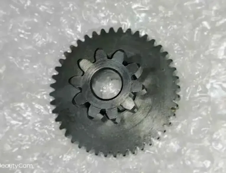 the GEAR,STARTER IDLER idle gear of Benelli 600cc 500cc 300cc engine 250cc ENGINE view 2