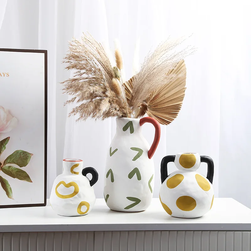 European Ceramic Flower Ware Irregular Shape Vase, Creative Modern Home Living Room Desktop Bedroom Decoration Painted Vase, 1Pc