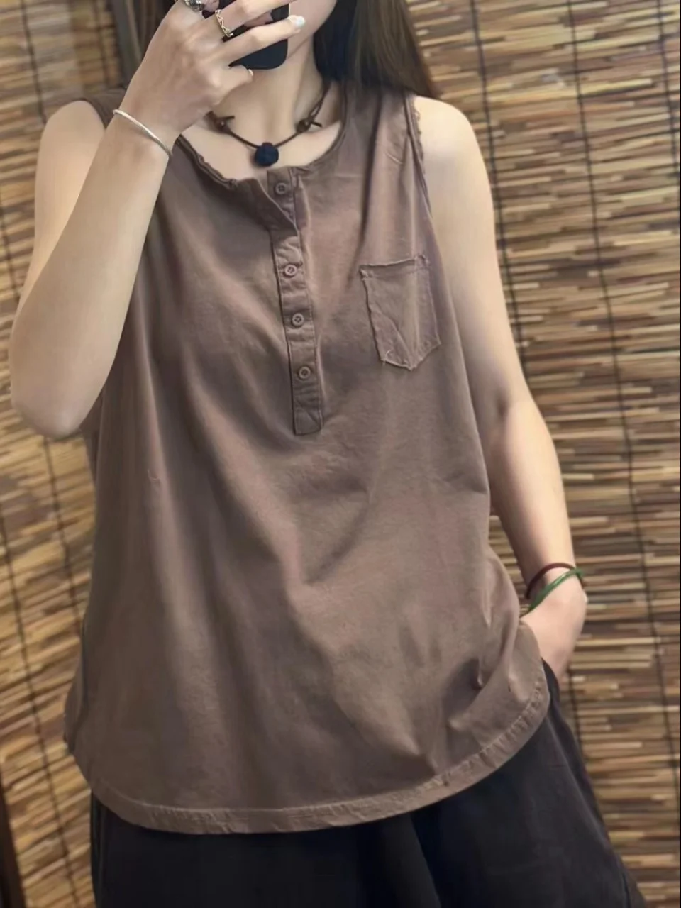 plus Size Summer Casual Loose Slimming Sleeveless Strap Vest Women's Fashion Ins Button Detail Commute Style Mid-Length Singl...