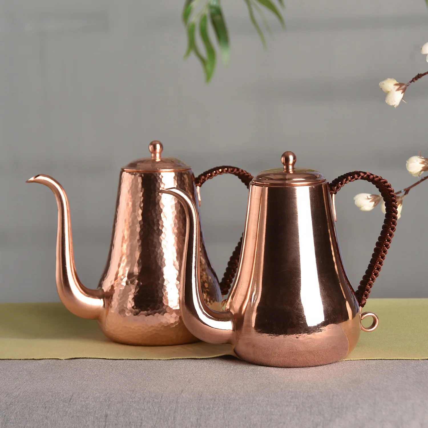 

Copper Kettle Pot Fine Mouth Pot Pure Handmade Hammer Pattern Kettle Crane Mouth Coffee Water Pot 1 Liter Kitchen Oil Pot