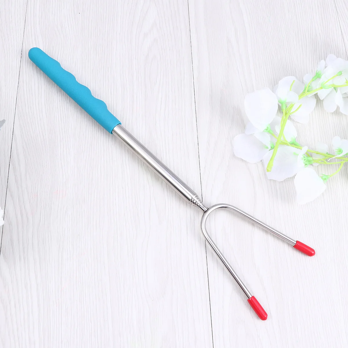 

6Pcs Stainless Steel Telescoping Roasting Sticks Adjustable Length Smore Forks with Heat Resistant Silicon Handle for Bbq