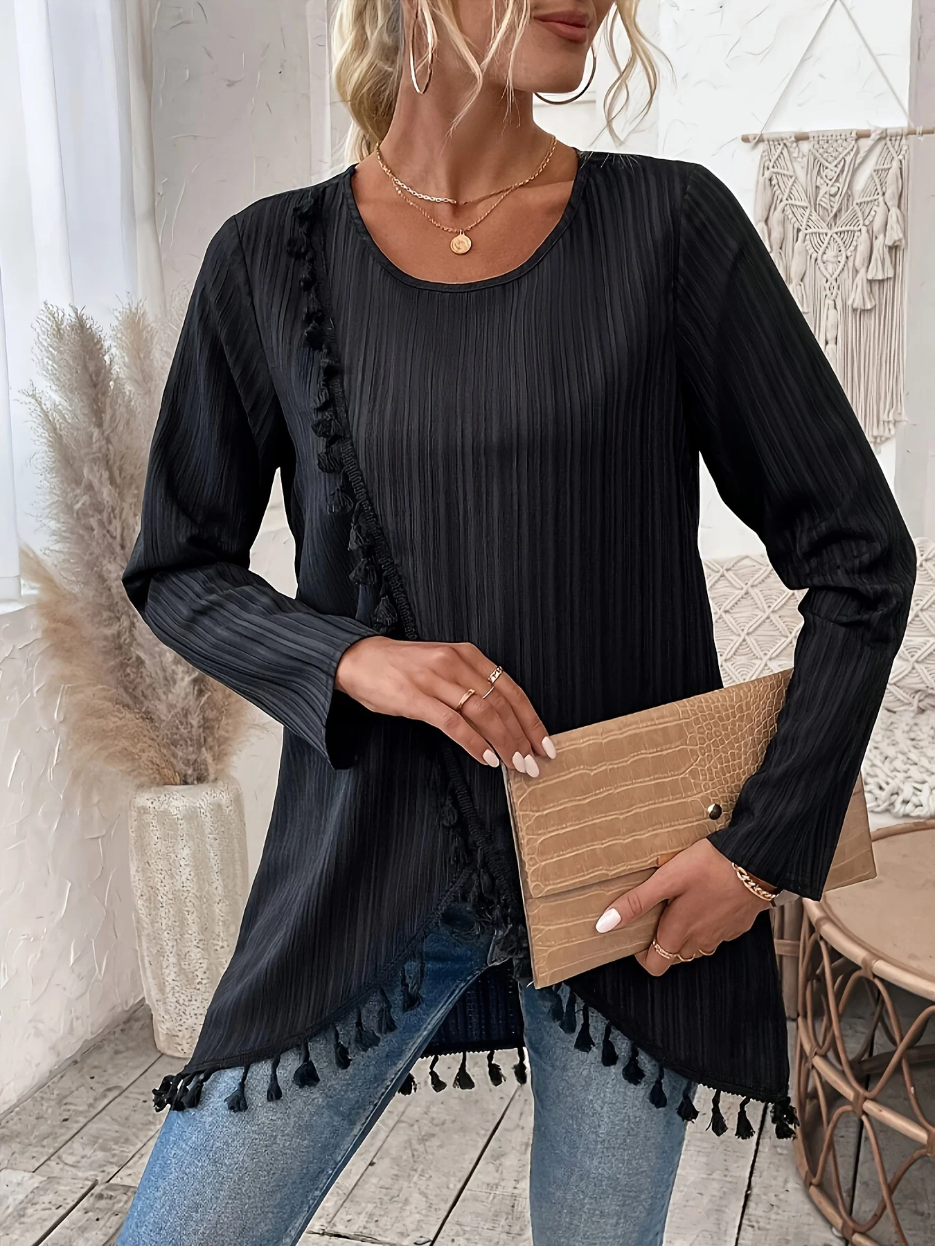 Elegant women's new tassel round neck black long sleeved T-shirt top
