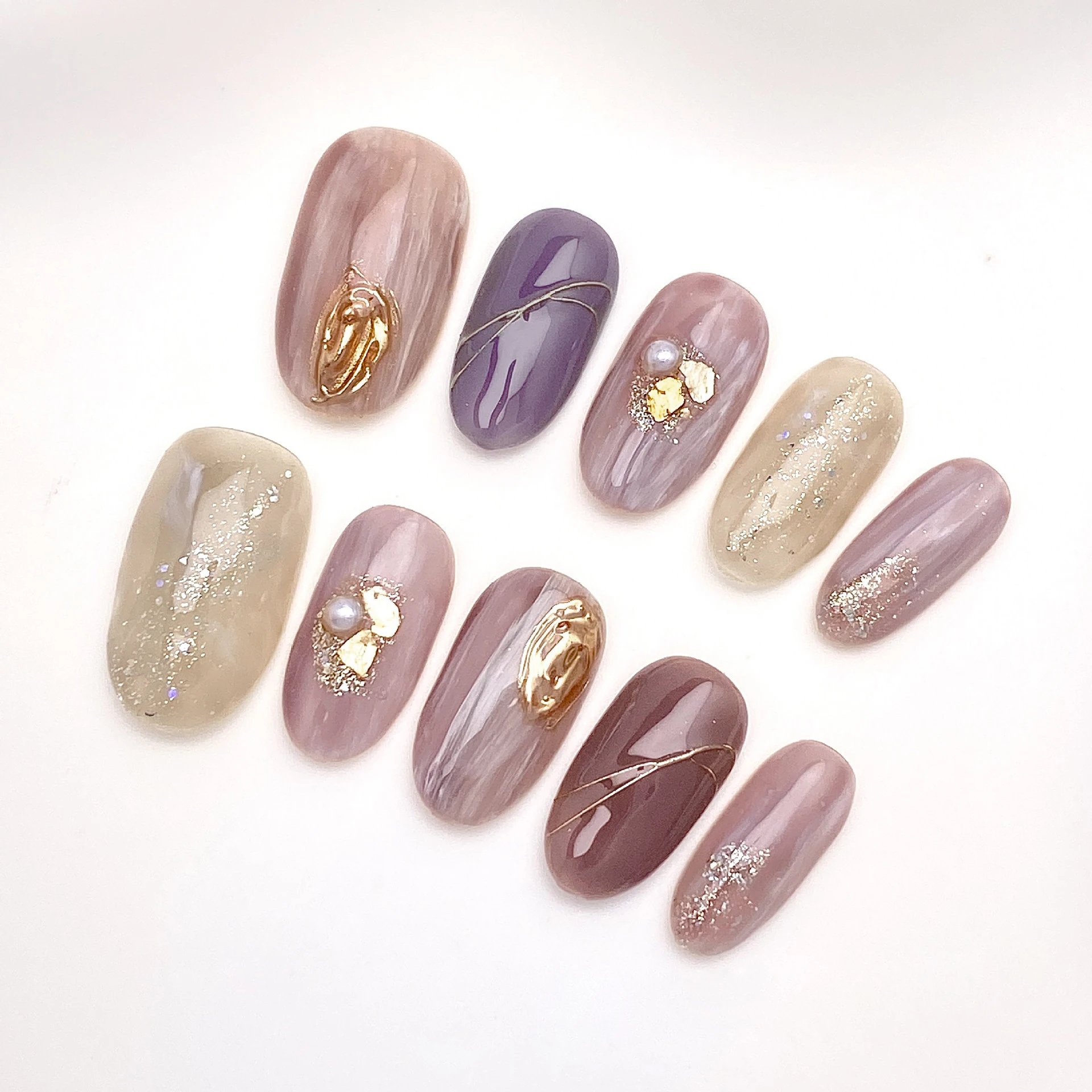 

10pcs Fantasy Purple Pink Handmade Nails Tips Flower Short Oval False Nail Art with Gilded Pearl Design Press on Nails Fake Nail