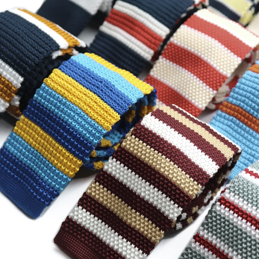 

Полосатый вязаный галстук, повседневный и модный, с плоским концом, 7 см, разноцветный, персонализированный, трендовый, с ручным узлом, в студенческом стиле