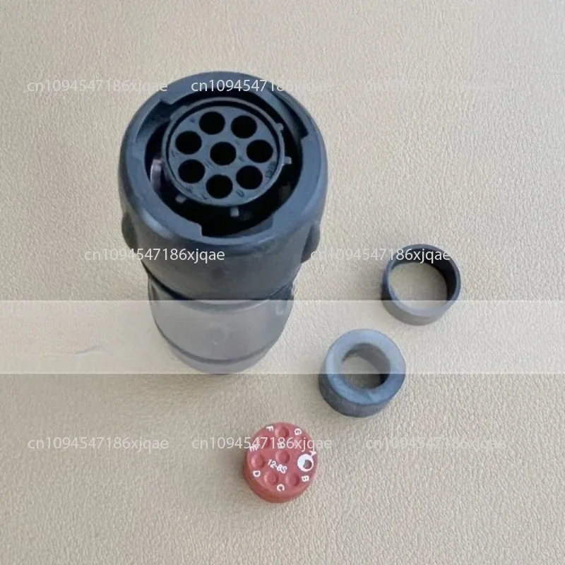 

UTS6GJC128S Оригинальный 8-канальный корпус для установки кабеля, размер 12