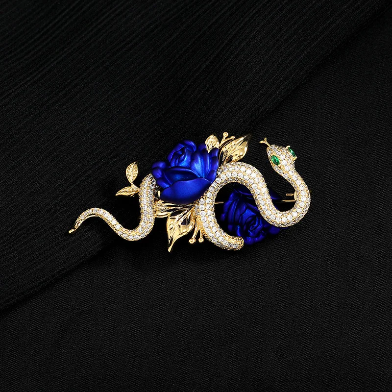 Rose and Snake Niche Design High-end Brooch Luxury Temperament Corsage Pin Delicate Suit Accessories Women Jewelry