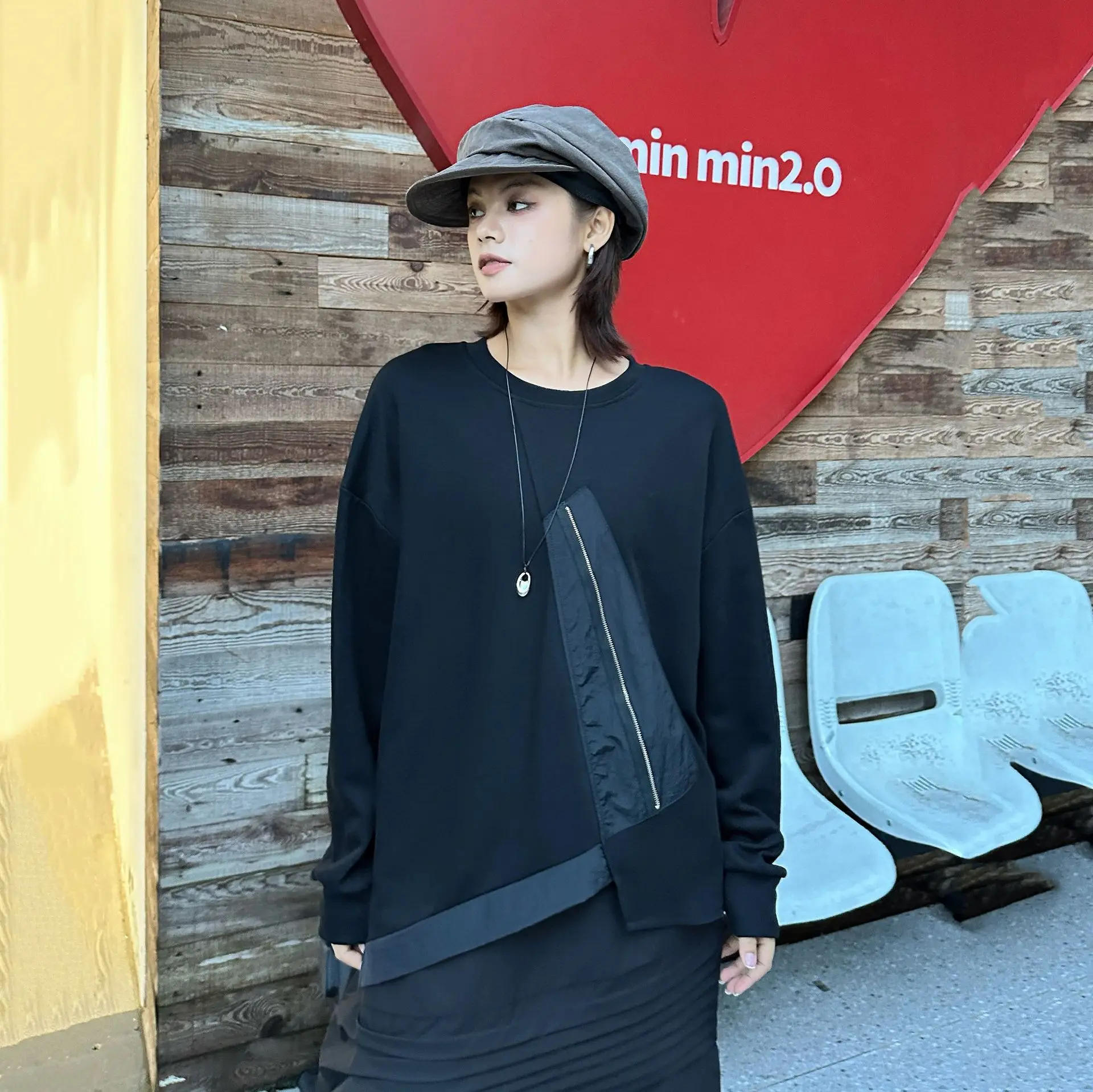 SuperAen Loose Casual Fashion Solid-color Top O-neck Asymmetrical Patchwork Autumn and Winter New High Street Black Sweatshirts