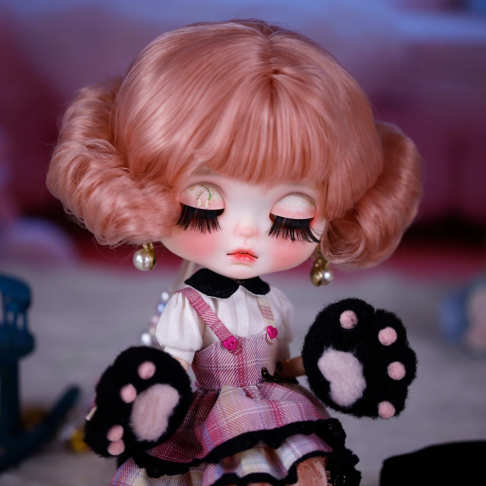 

ICY DBS Blyth Doll 30 см Fair Skin Matte Face Sad Face Ручная роспись Кукла для макияжа с платьем и обувью 19 суставов Body Festival Gifts
