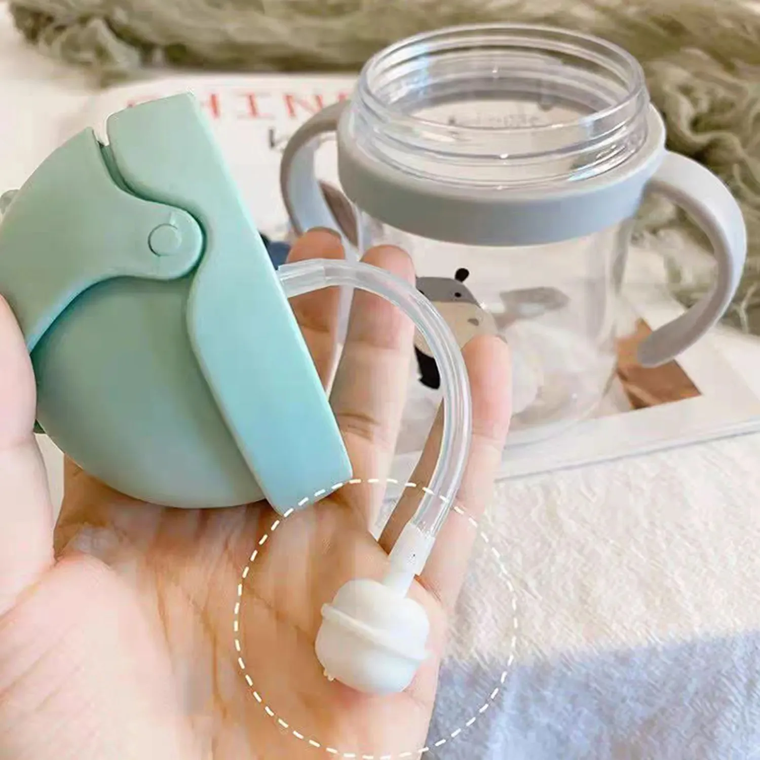 แก้วหลอดดูดน้ำ 250 มล. ขวดน้ำลายการ์ตูนน่ารัก ขวดน้ำเด็ก ขวดน้ำลายสัตว์ แก้วหัดดื่มสำหรับเด็กชายและเด็กหญิง แก้วน้ำแบบคว่ำ