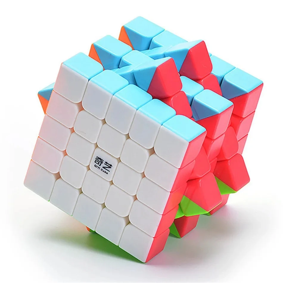 Qiyi Speed Cube Set Cubo magico include 2x2 3x3 4x4x4 5x5x5 Cubo senza adesivo/nero per l'addestramento del cervello Giocattoli educativi per bambini