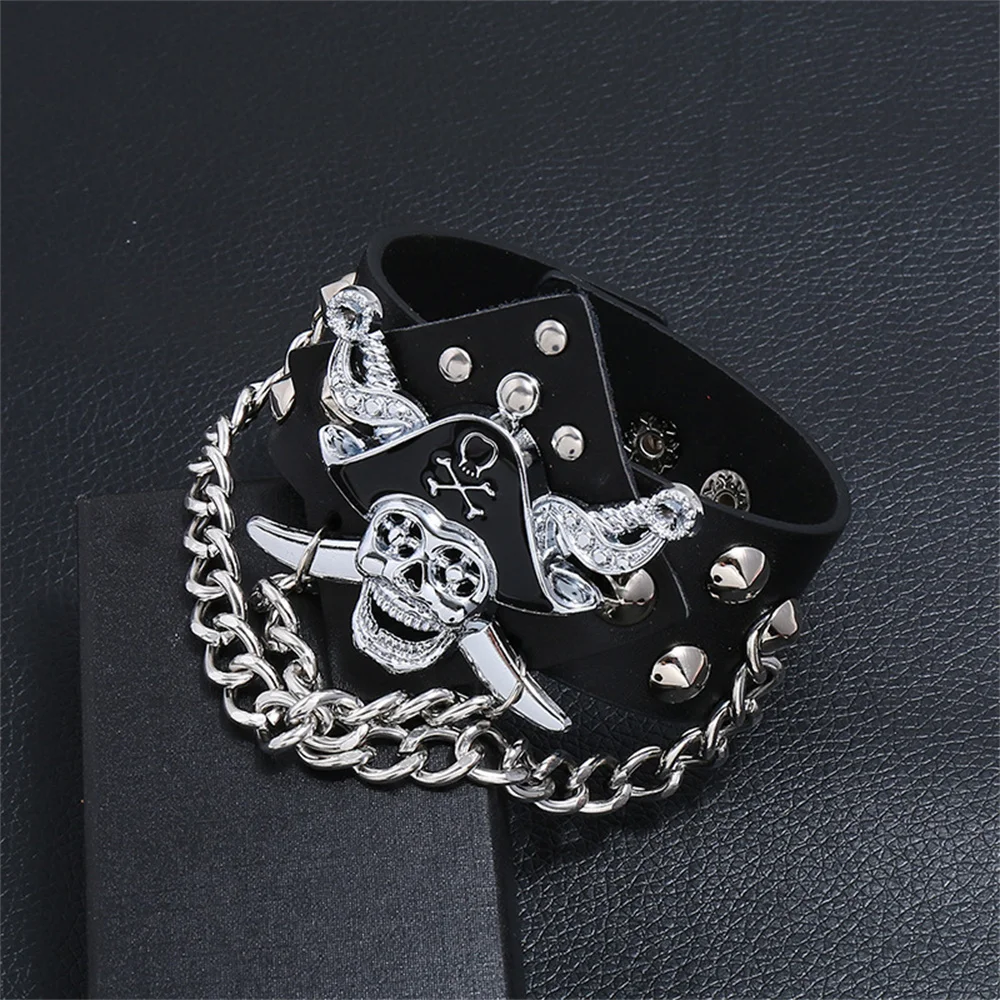 Creative Pirates of the Caribbean ghost head chain bracelet