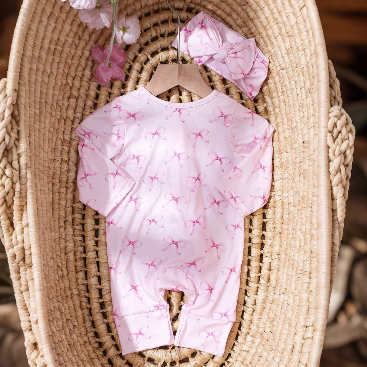 Ylsteed 2Pcs Set Pink Bowknot Newborn Photography Jumpsuit with Pink Bow Headband 100 Days Baby Girl Photoshoot Outfits image 5