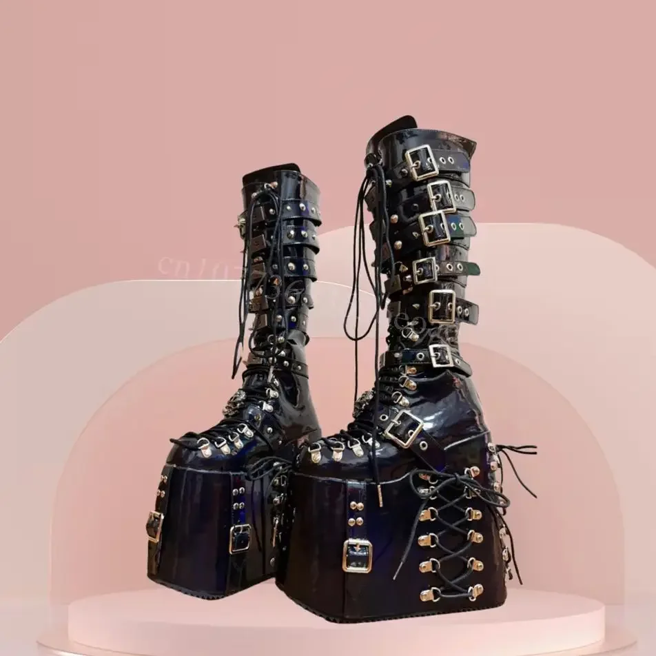 Kreuzgebundene Stiefel mit Superdicker Sohle Schnallengürtel Kniehohe Schuhe für Damen Lackleder Punk-Stil Schuhe 2025 Zapatos Para Mujere