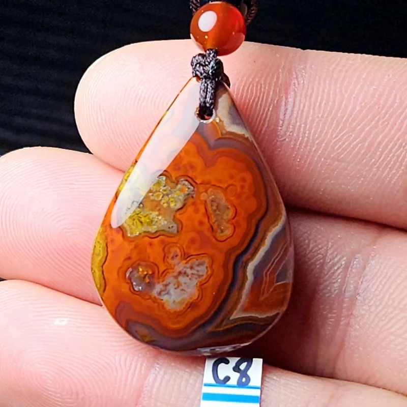 

Natural Beautiful Nanjiang carnelian Agate Palm Stone Witchcraft Spirit Meditation Energy Feng Shui Crystal Room Decoration