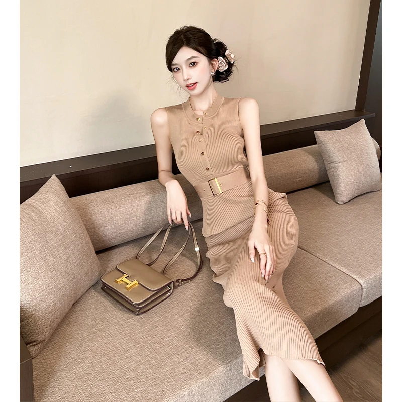 Abito lavorato a maglia senza maniche di fascia alta moda donna Nuovo abito femminile aderente in vita elastica OL coreano chic estivo 2025