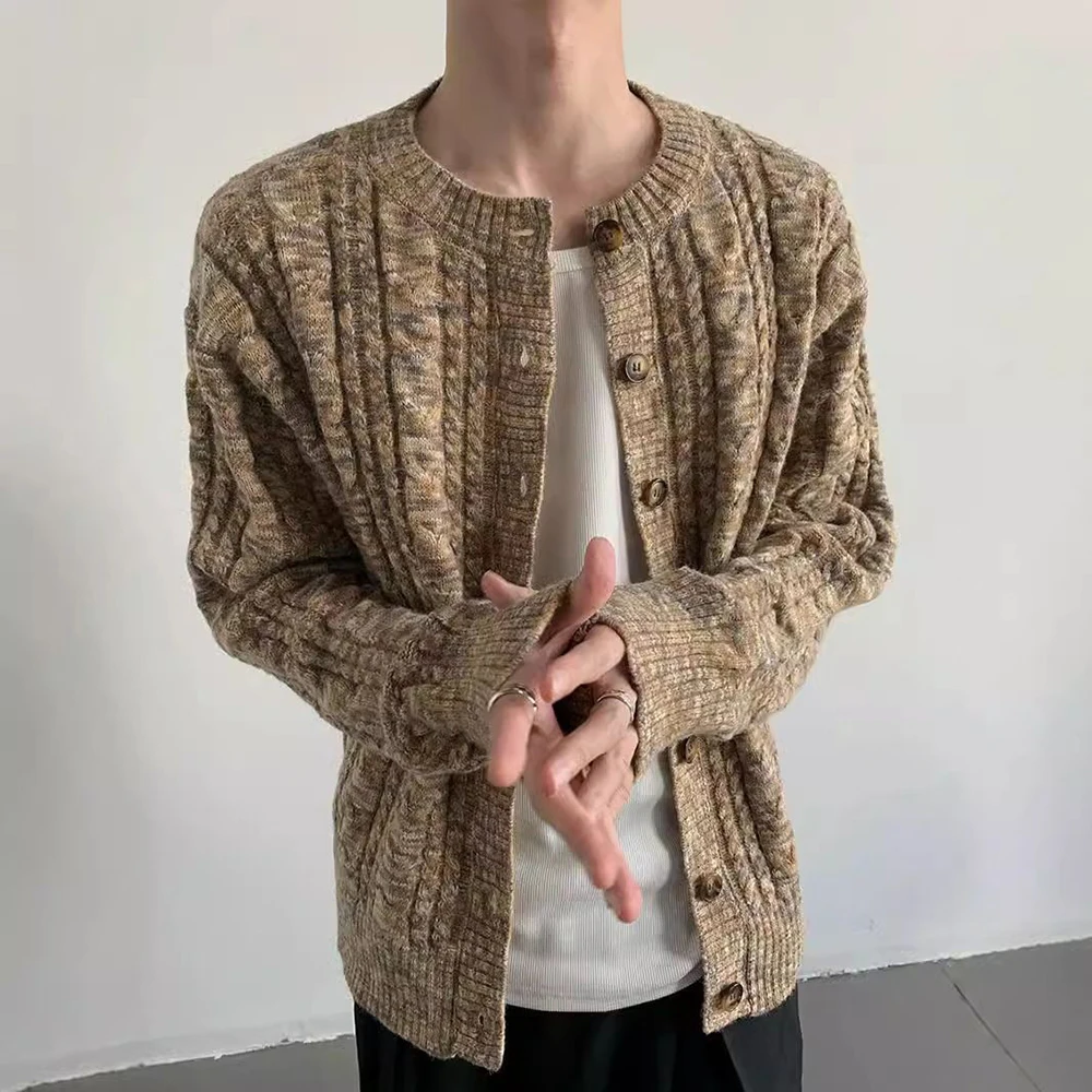 

Winter New Men's Long-Sleeved Cardigan Sweater American Retro Fashion Trend High Street Casual Loose Niche Men's Top 2025