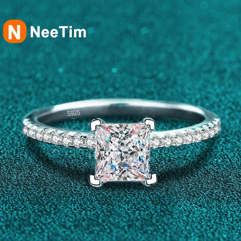 NeeTim 1ct 2ct Princess Moissanite Engagement Ring for Women D VVS1 Diamond Proposal Bridal Rings Sterling Silver Wedding Band